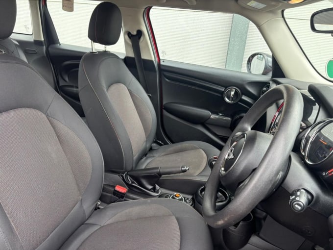 2025 Mini Hatch