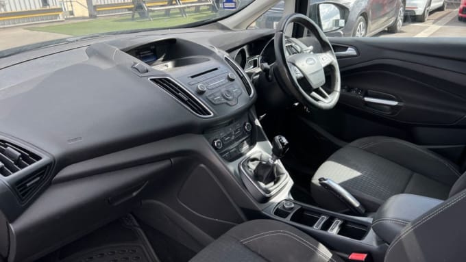 2025 Ford Grand C-max