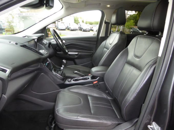 2025 Ford Kuga