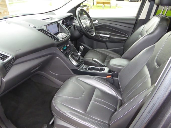 2025 Ford Kuga