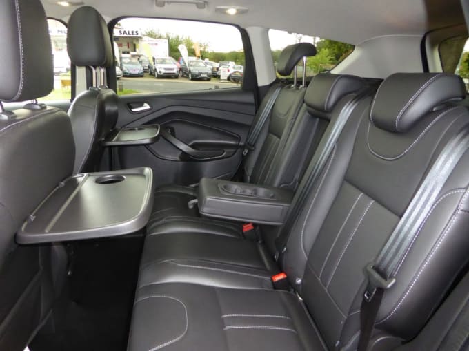 2025 Ford Kuga