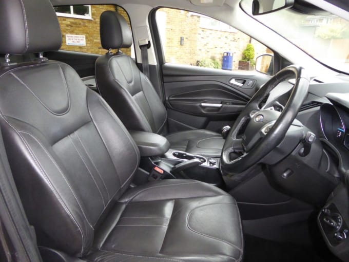 2025 Ford Kuga