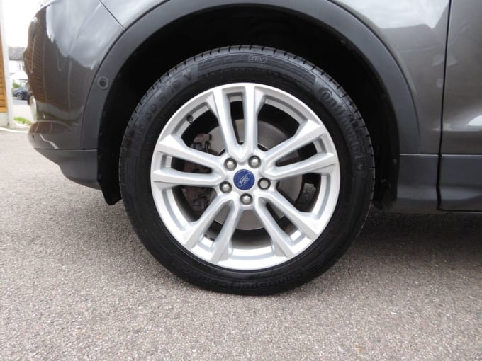 2025 Ford Kuga