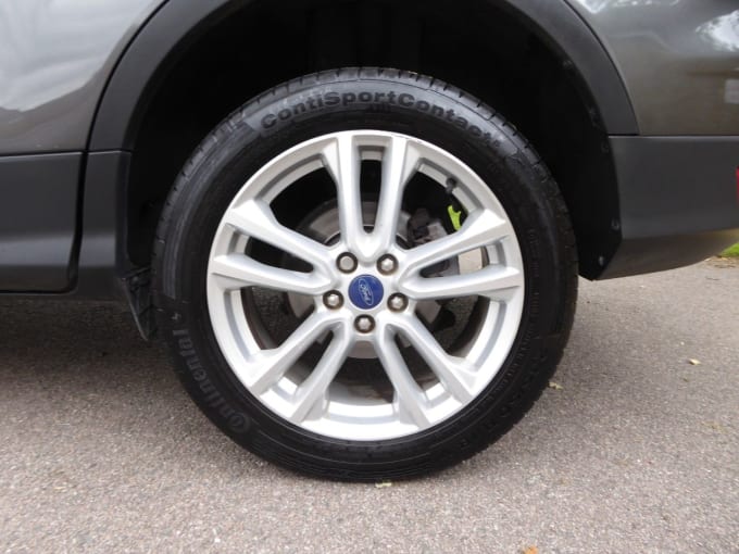 2025 Ford Kuga
