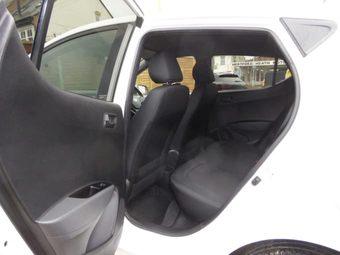 2025 Hyundai I10