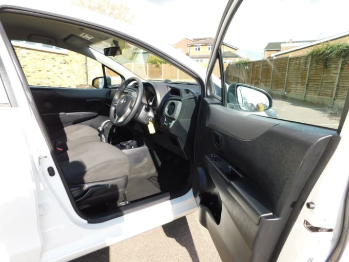 2025 Toyota Yaris