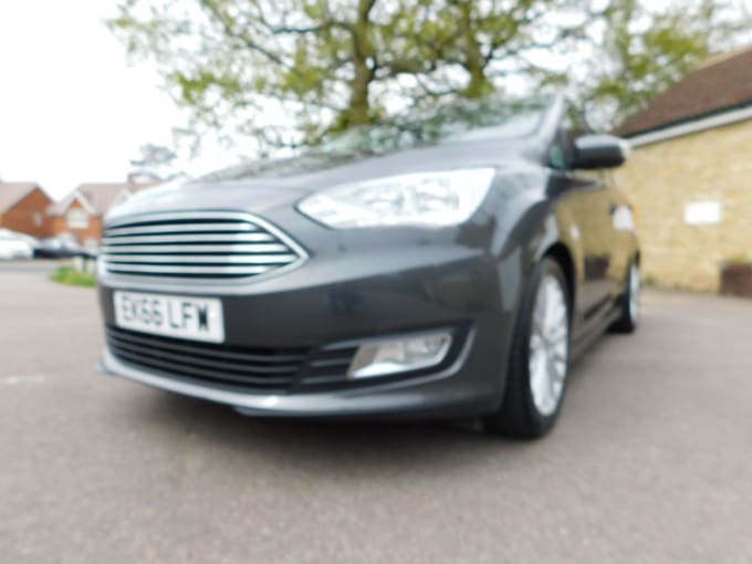 2025 Ford C-max