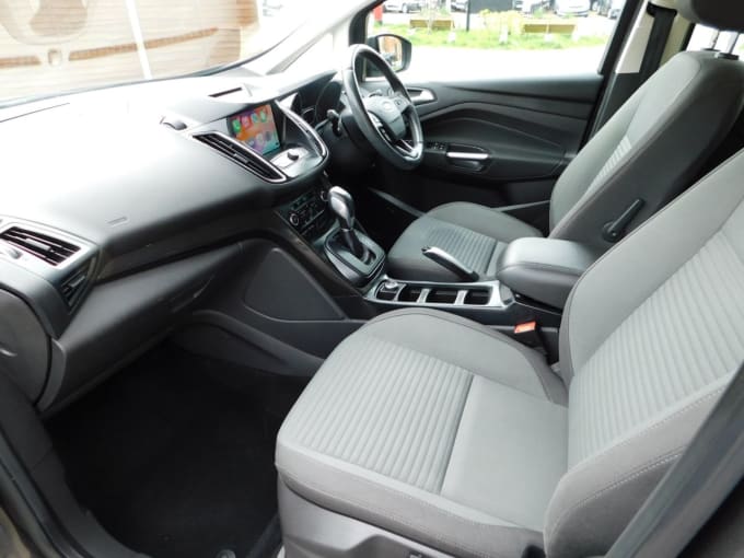 2025 Ford C-max