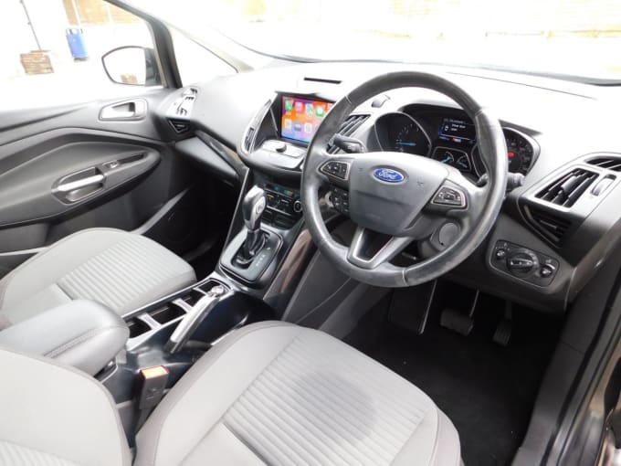 2025 Ford C-max