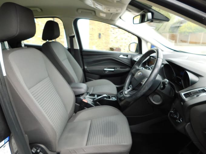 2025 Ford C-max