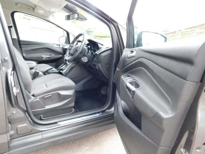 2025 Ford C-max