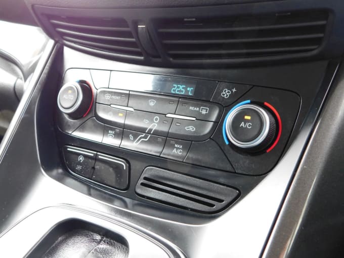 2025 Ford C-max
