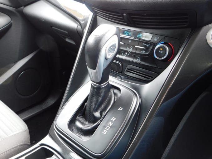 2025 Ford C-max