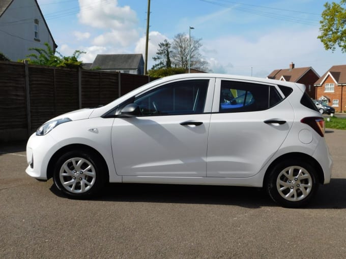 2025 Hyundai I10