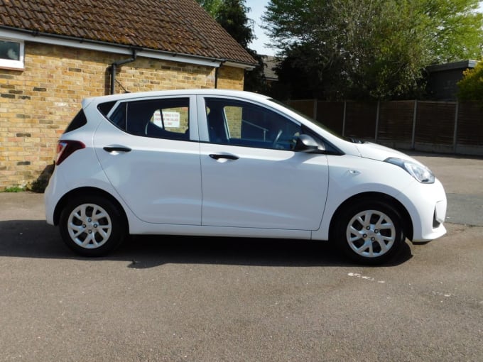 2025 Hyundai I10