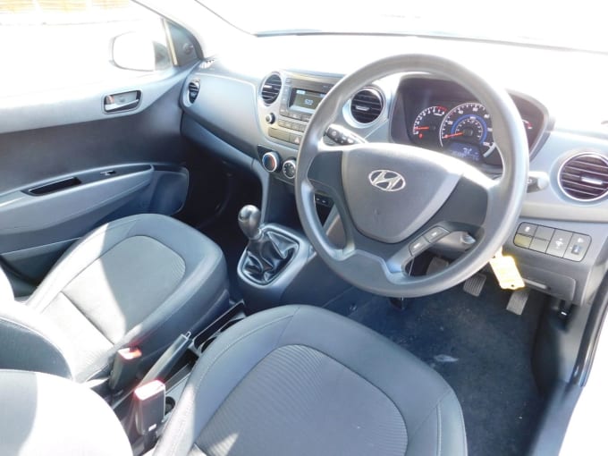 2025 Hyundai I10