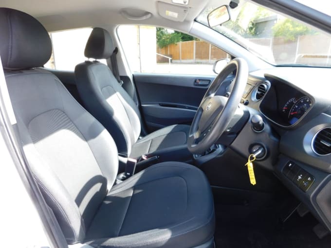 2025 Hyundai I10