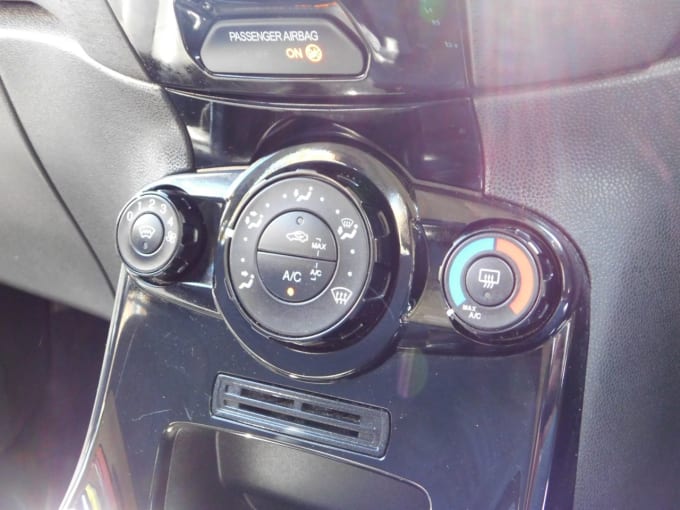 2025 Ford Fiesta