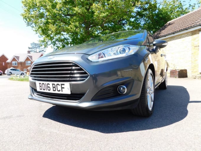 2025 Ford Fiesta