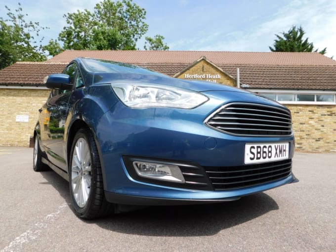 2025 Ford C-max