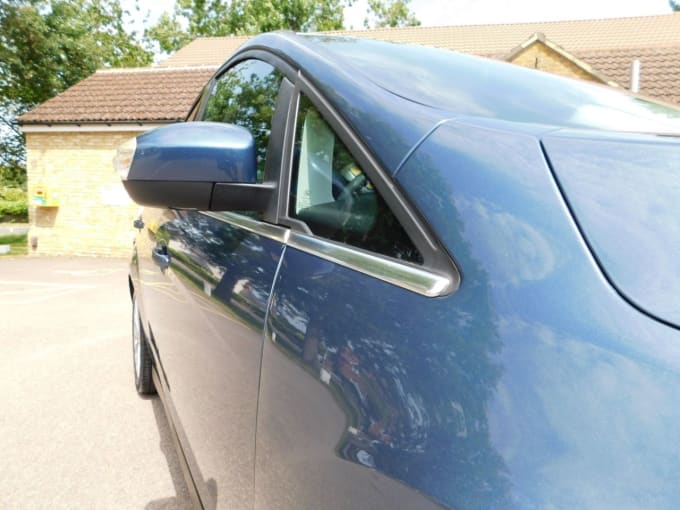 2025 Ford C-max