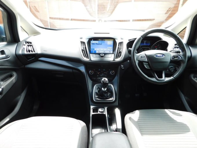 2025 Ford C-max