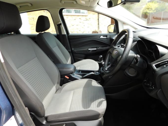2025 Ford C-max