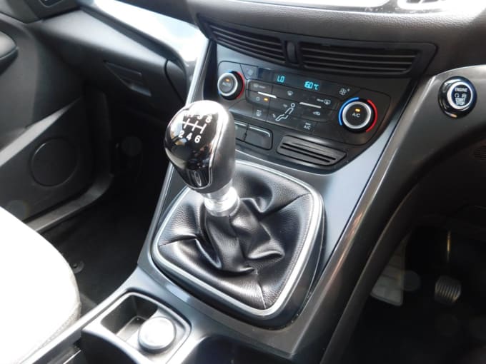 2025 Ford C-max