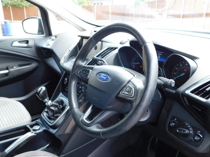 2025 Ford C-max