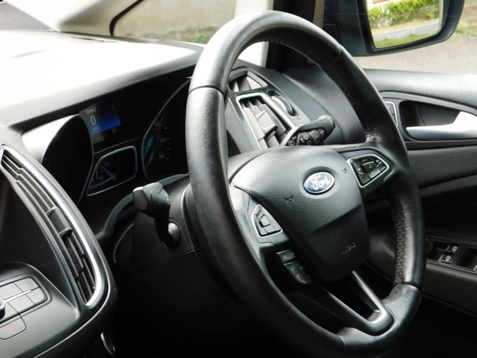 2025 Ford C-max
