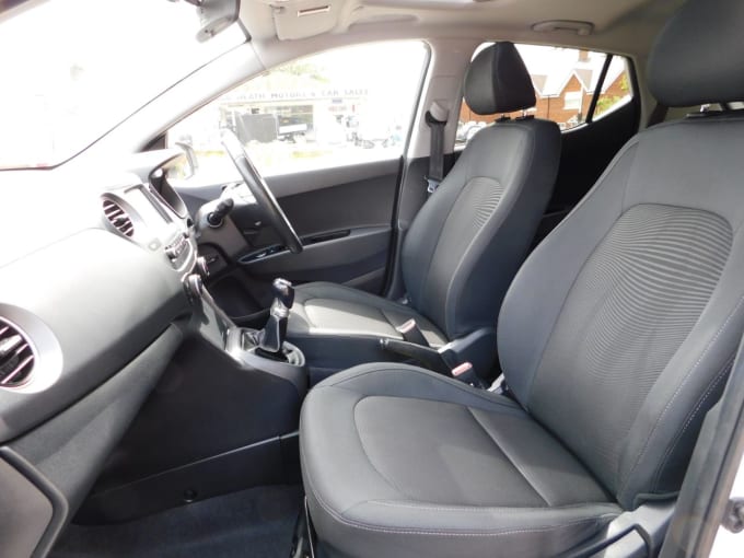 2025 Hyundai I10