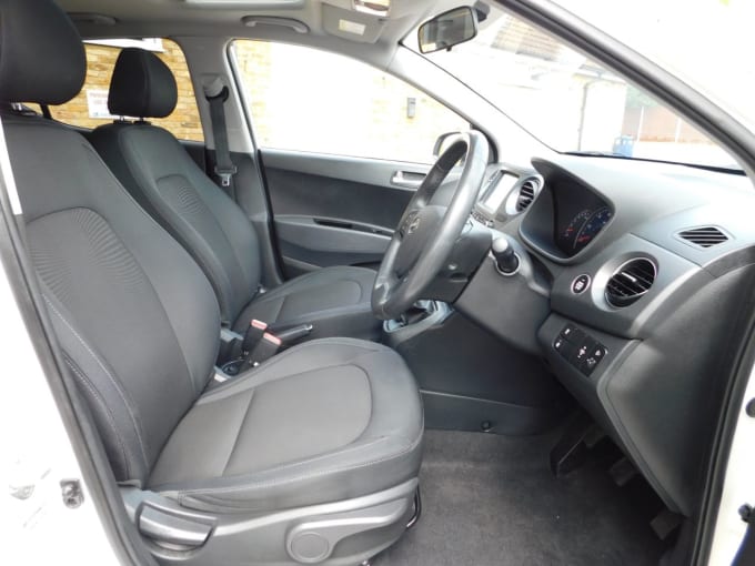 2025 Hyundai I10