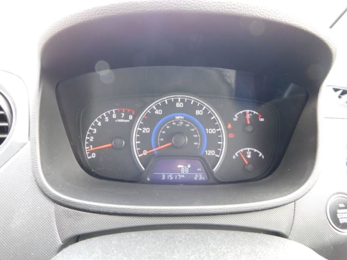 2025 Hyundai I10