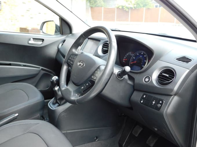 2025 Hyundai I10