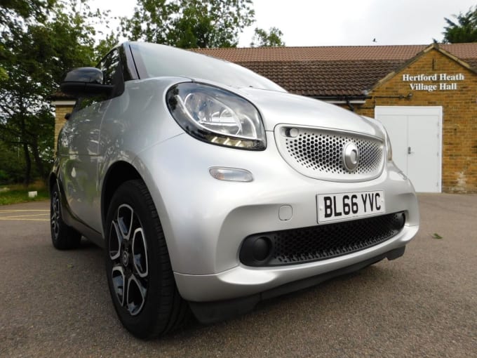 2025 Smart Fortwo