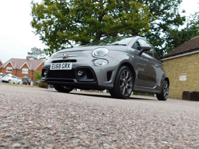2025 Abarth 595