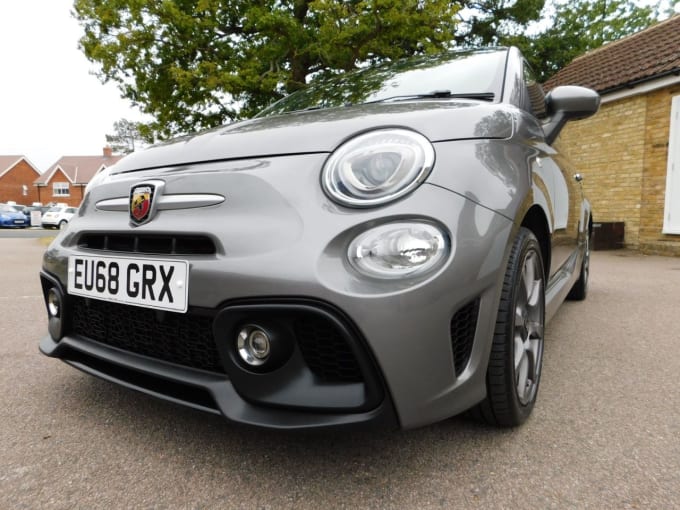 2025 Abarth 595