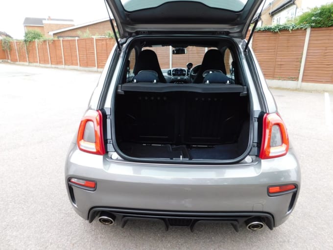 2025 Abarth 595