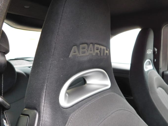 2025 Abarth 595