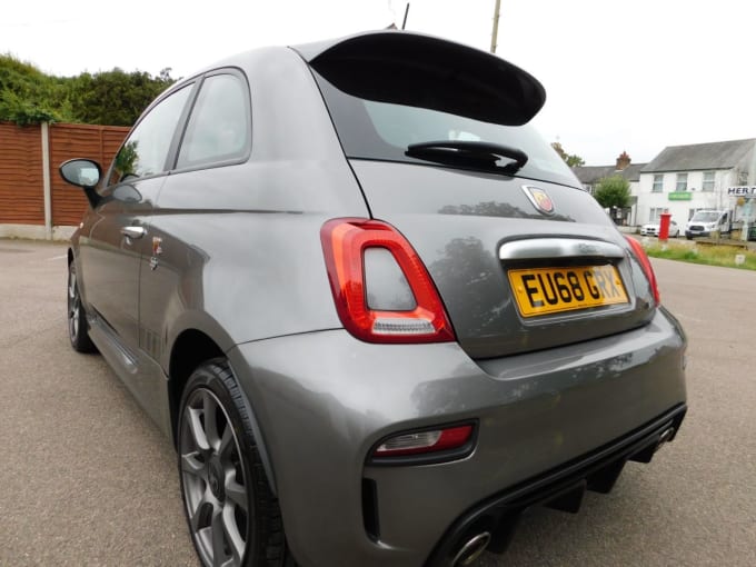 2025 Abarth 595