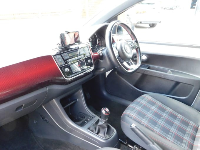 2025 Volkswagen Up!