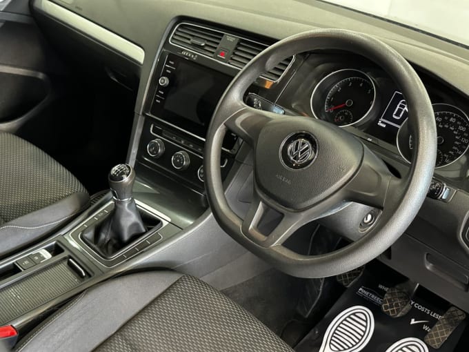 2024 Volkswagen Golf