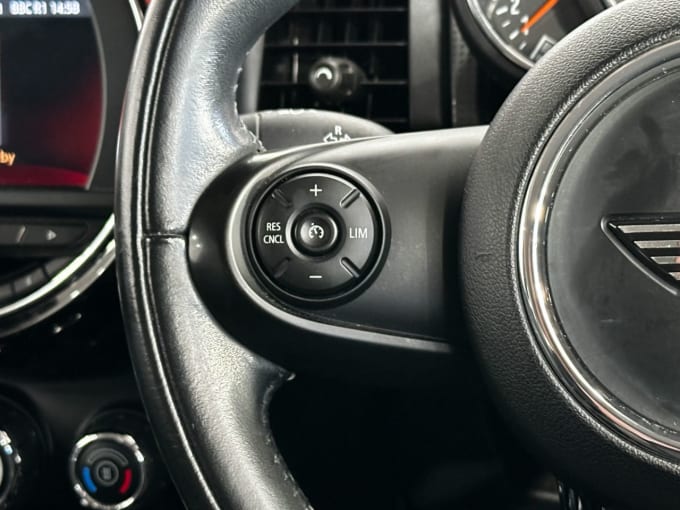 2025 Mini Hatch