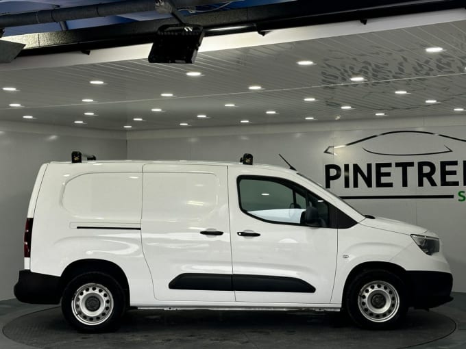 2025 Vauxhall Combo