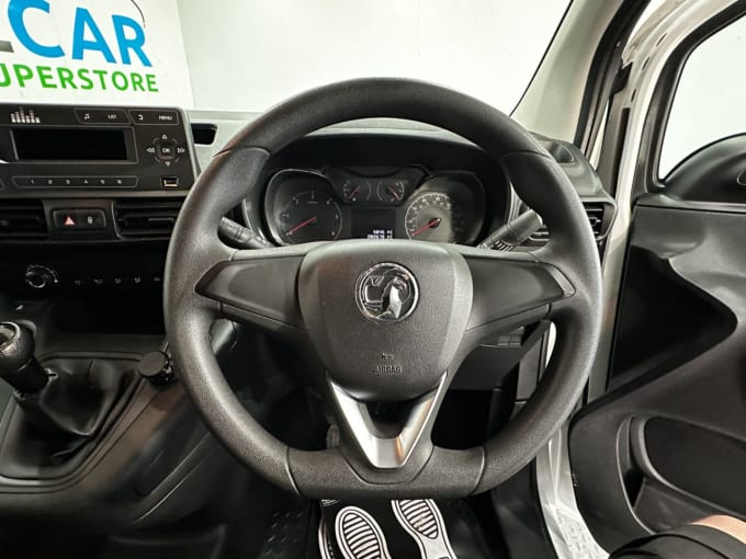 2025 Vauxhall Combo