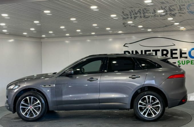 2025 Jaguar F-pace