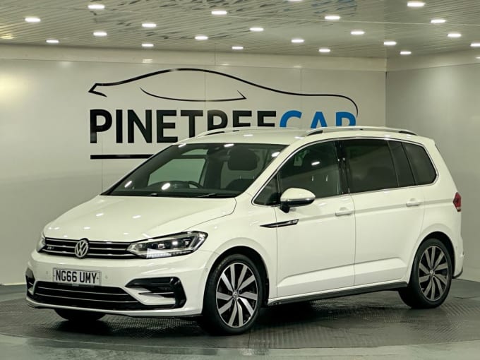 2025 Volkswagen Touran