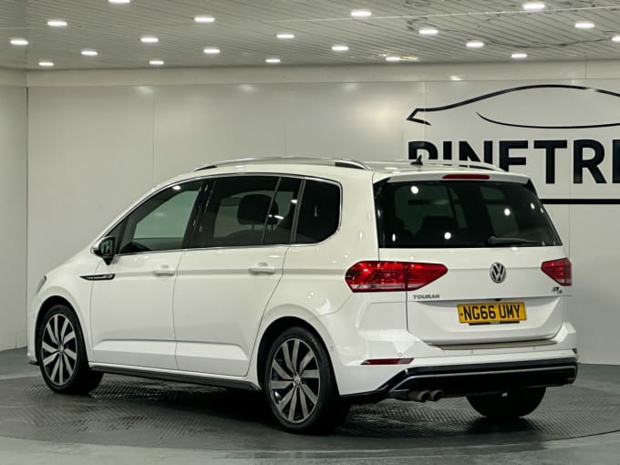 2025 Volkswagen Touran