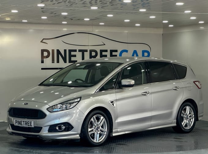 2025 Ford S-max