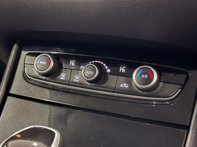 2025 Vauxhall Grandland X
